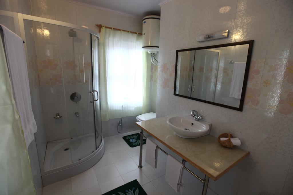 Dove Cottage Srīnagar Екстериор снимка