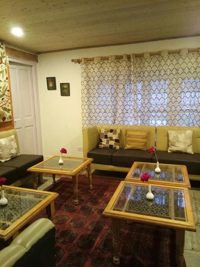 Dove Cottage Srīnagar Екстериор снимка
