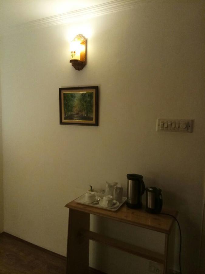 Dove Cottage Srīnagar Екстериор снимка